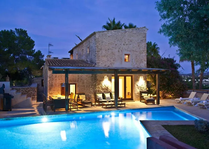 Holiday Home With Modern Amenities